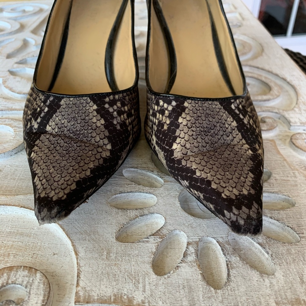 🟡 2/$12. Nine West snake print heels - Picture 5 of 5